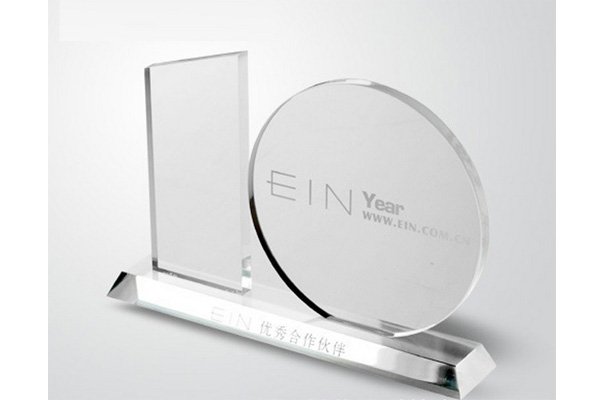 Trophy design elements