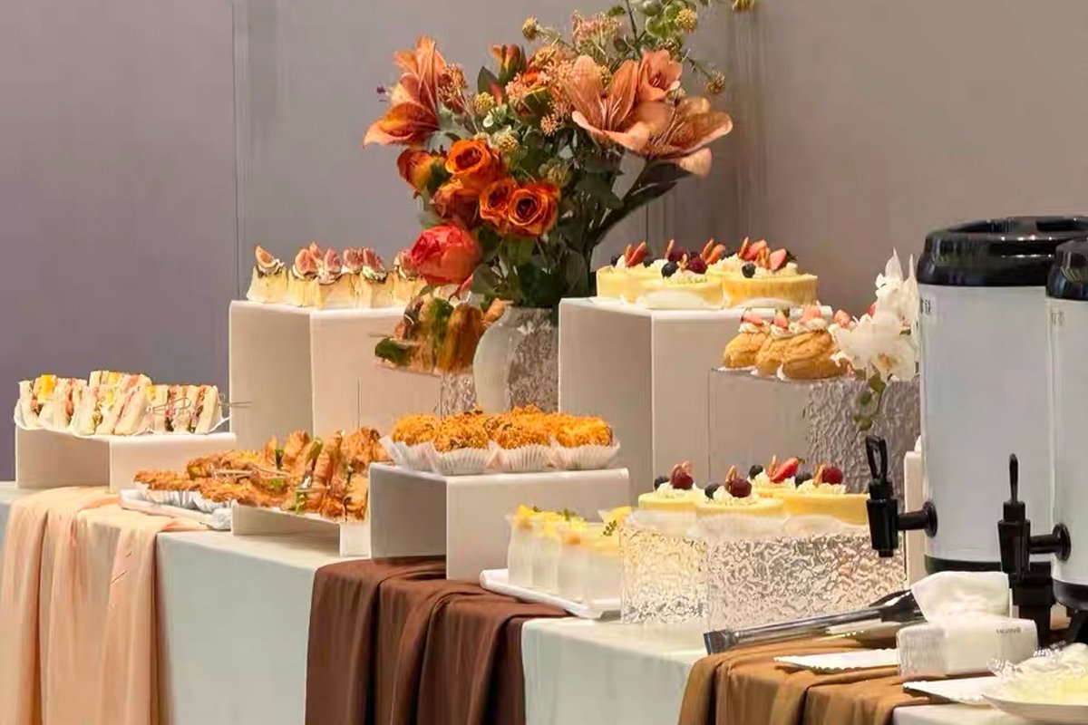 Cake Pop Display Ideas for Bakeries & Events | Professional Display Guide